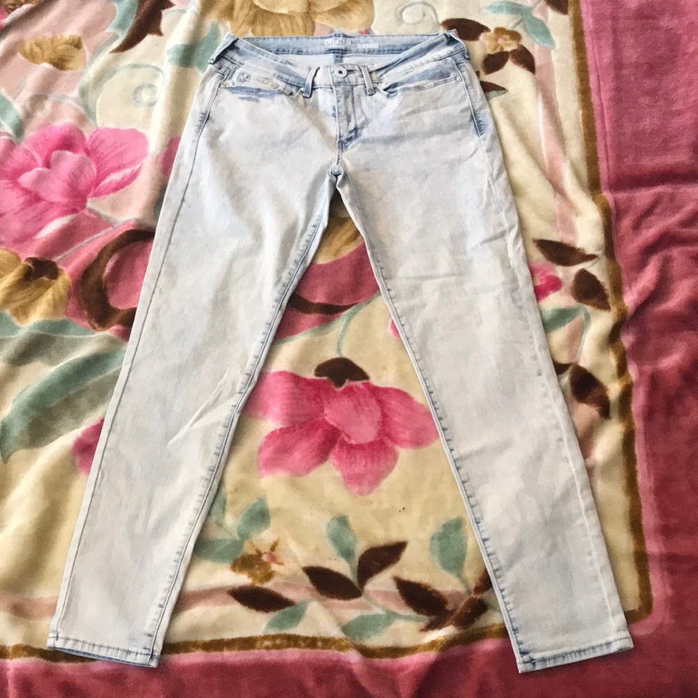 White and Blue Jeggings